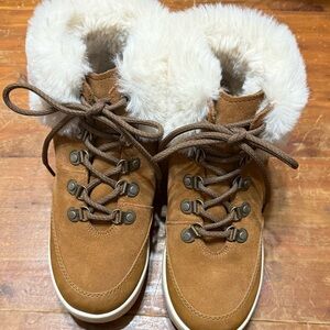 Koolaburra by Ugg Tynlee Chestnut Fur-Lined Lace Up Boots